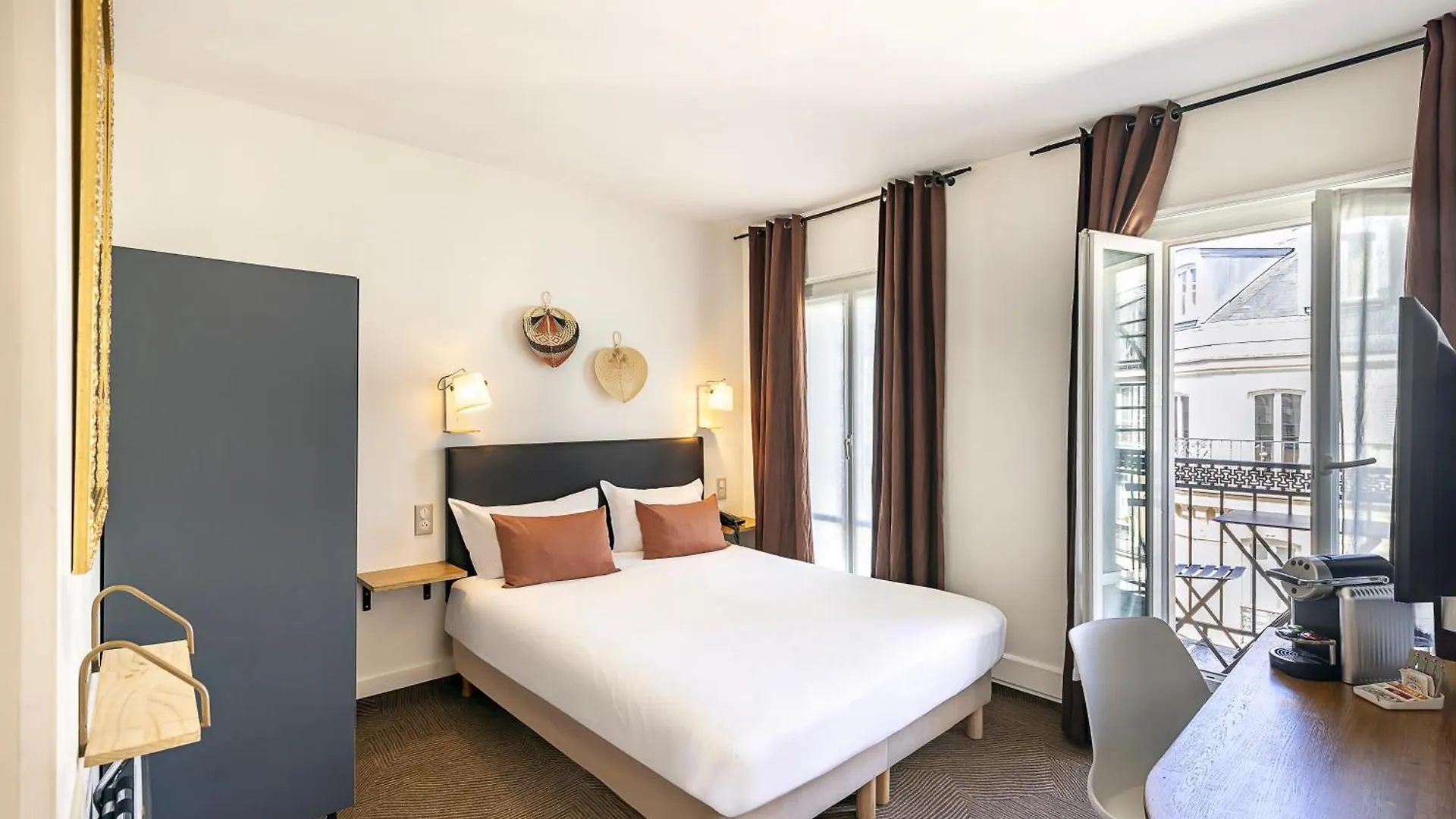 Western Aramis Saint Germain 3* Parigi