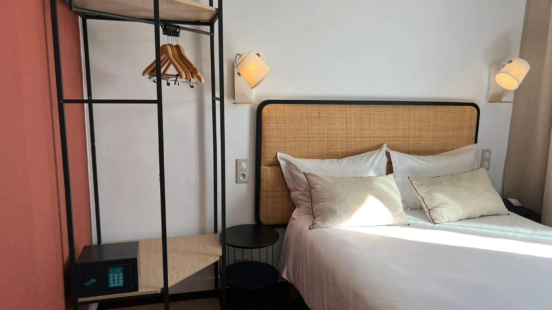 Western Aramis Saint Germain Paris